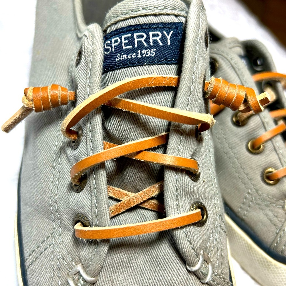 SPERRY BOAT SHOES WOMEN'S SIZE 7.5 GRAY slip on sneakers leather laces